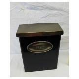 Metal wall mount mailbox 12 x 10 Metal wall mount mailbox 12 x 10