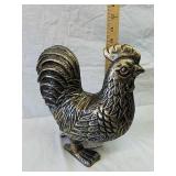 Cast iron hen statue Cast iron hen statue