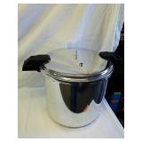 New Mirro pressure cooker 22 quart New Mirro pressure cooker 22 quart
