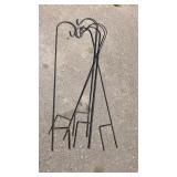 Five shepherd hooks 4' Five shepherd hooks 4'
