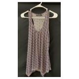 Size large Neisha womenï¿½s shirt
