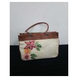 Caribbean Joe handbag looks new