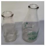 Pair of milk glasses Pair of milk glasses