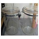 2 plastic storage containers 2 plastic storage containers
