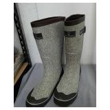 Arctic Shield rubber boots size 7 Arctic Shield rubber boots size 7