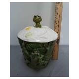 Ceramic frog canister Ceramic frog canister