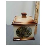 Ceramic decorative canister with lid Ceramic decorative canister with lid