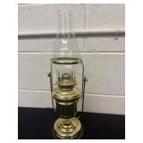 18ï¿½ vintage oil lamp