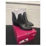Size 9 black ankle boots