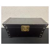 14ï¿½x6ï¿½x6ï¿½ wood box.