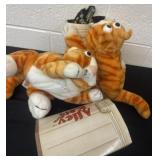 2 alley cats plushies