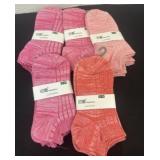 10 pairs of new socks