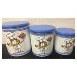 8ï¿½, 7ï¿½ and 6ï¿½ metal Garfield canister set