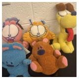 Garfield knit plushies