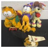 Group of Garfield plushies