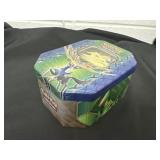 Pokï¿½mon Container Full of Pokemon Cards