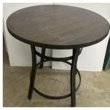 3ftx3ft Round wood top Table
