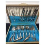 17ï¿½x12ï¿½x4 rogers silver plated dinner ware in box