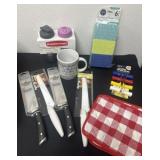 New kitchen knifes, coffee cup to go cups and hot