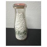 7ï¿½ vintage clover leaf half pint milk bottle.