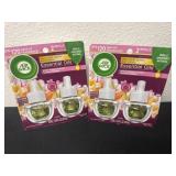 2 Essential oils air wick