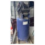 220 Air Compressor 80 Gal on Small Pallet