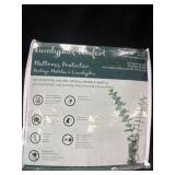 New mattress protector full size