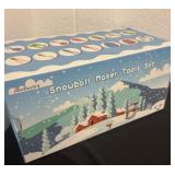 Snowball maker tool set