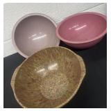 3 mixing bowls