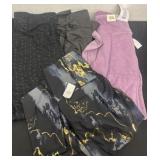 Med and 2xl leggings