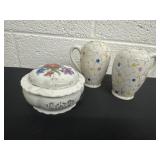 ceramic white with dots shakers and trinket box