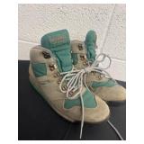 Merrell air cushion shoes size 9