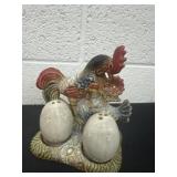 Cute 5ï¿½ rooster with egg salt and pepper shakers