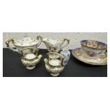 Mini teapots and tea cup