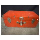 12ï¿½x30ï¿½x15.5ï¿½ red vintage trunk