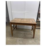 40x26x28 Vintage Wood Table
