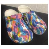 Crocs size 6/8