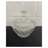 6ï¿½ cut glass covered bowl