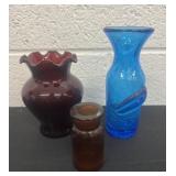 3 glass mini vases