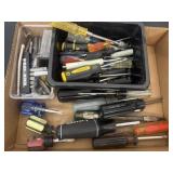 Group of screw divers