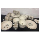 Thomson Pottery Birdhouse dish set 46pc