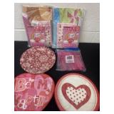 Valentineï¿½s Day plates and forks with 2 bingo