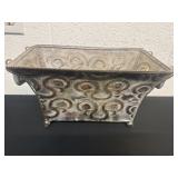 12.5ï¿½x7.5ï¿½ metal plant vase