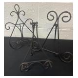 3 metal plate holders.