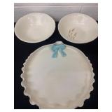 13ï¿½ 9ï¿½ and 8ï¿½ bowls and bow plate