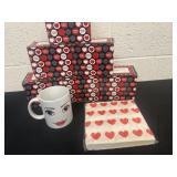 7 Valentineï¿½s Day cups and napkins