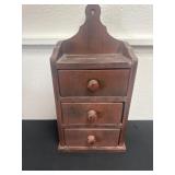 17ï¿½x9ï¿½x6ï¿½ wood drawer organizer.