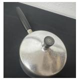 Wear ever aluminum pot 5ï¿½