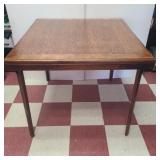 34' Wooden card table