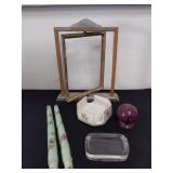 Group of vintage collectibles